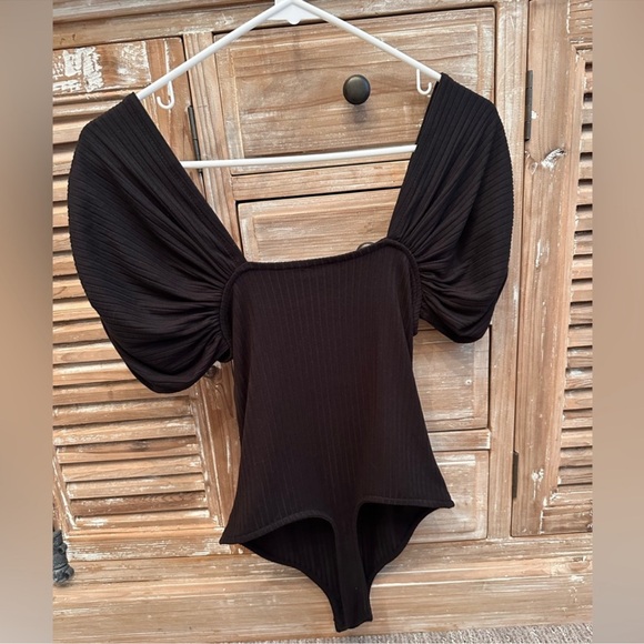 Free People Black Ribbed Ruched Sleeve Front Row Bodysuit (Size Small) - Picture 6 of 9